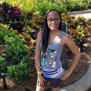 Meet your Posher, Becky